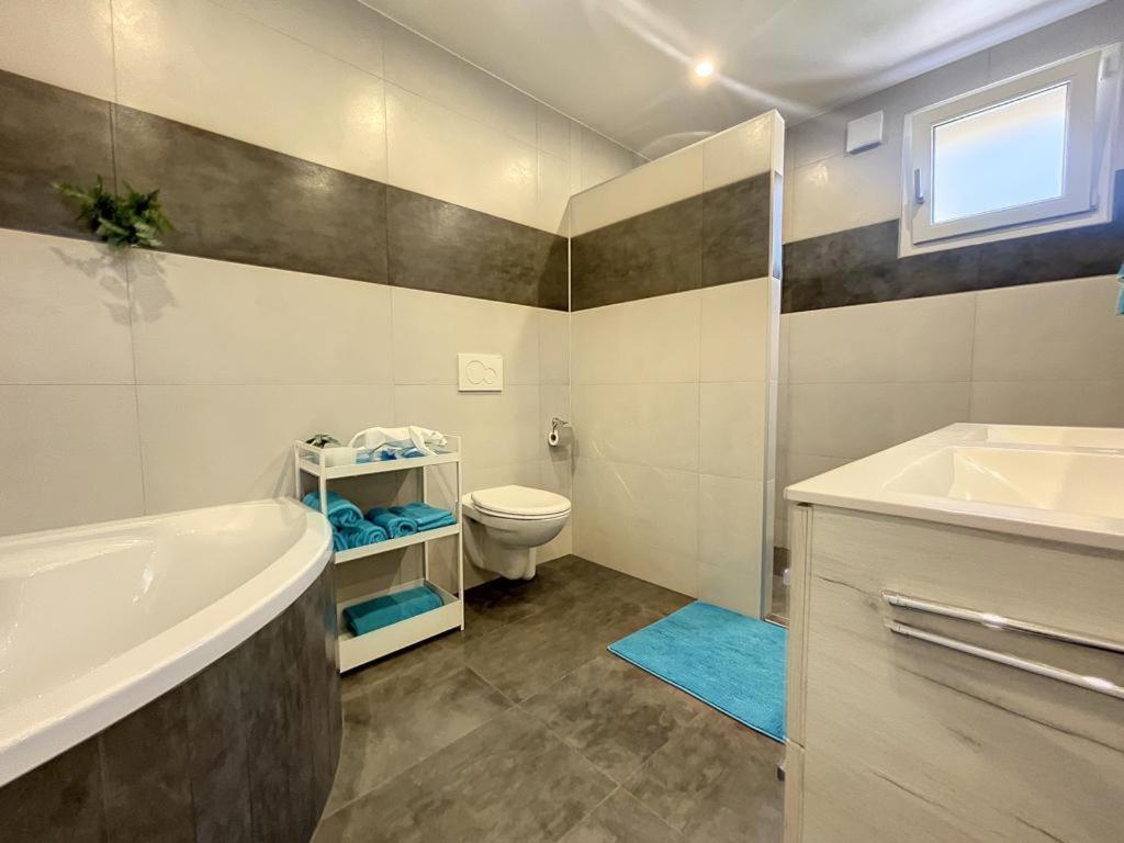 Appartement Moderne Avec Terrasse Et Piscine A Chatel Sur Bex Eksteriør billede