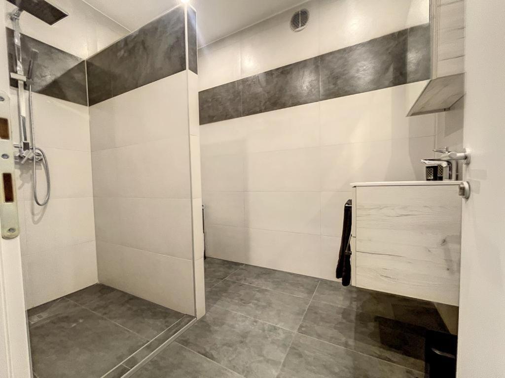 Appartement Moderne Avec Terrasse Et Piscine A Chatel Sur Bex Eksteriør billede